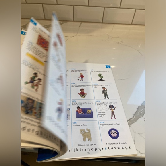 The Usborne picture dictionary a first alphabetical word picture book children - Picture 7 of 9